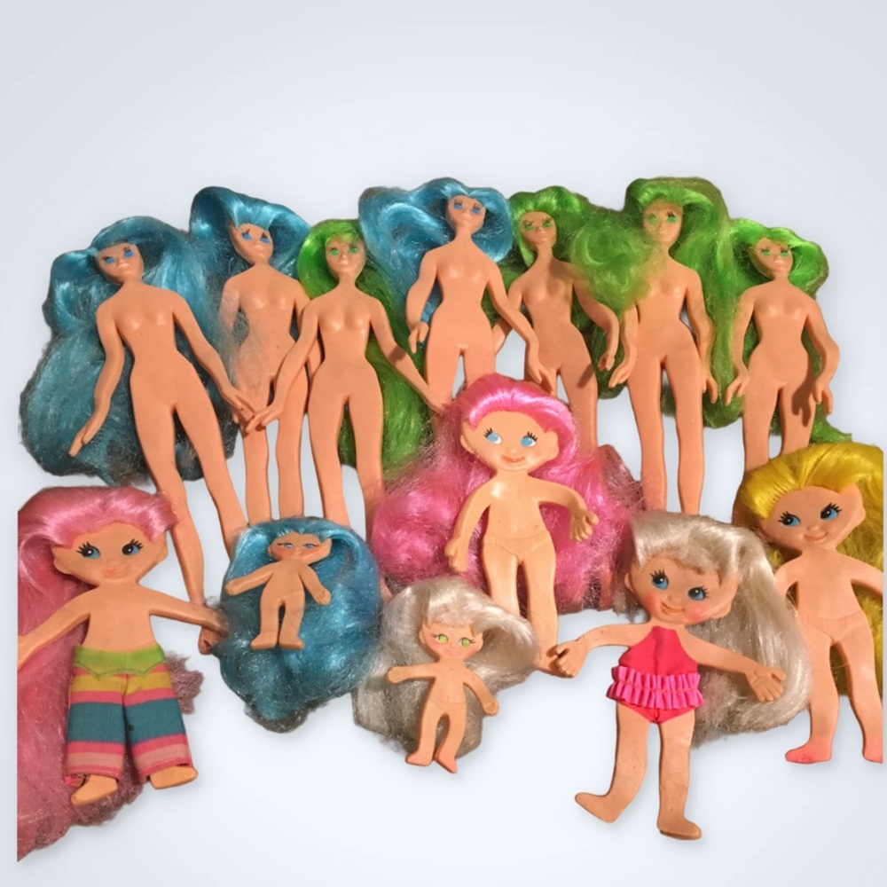 Vintage Flatsy Dolls 1960's Lot of 13- original flat dolls with assorted hair co